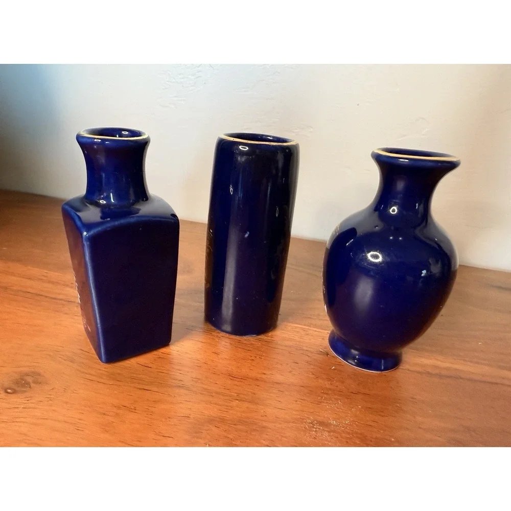 Vintage Toyo Japanese Mini Vases Cobalt Blue with Gold Trim Kutani Style Set 3